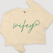 Wifey Clover - St. Patrick's Day - Vintage Cropped Long Sleeve T-Shirt