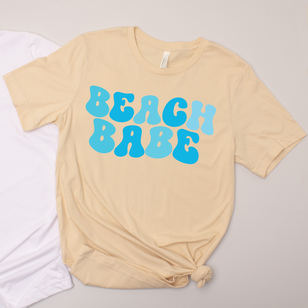 Beach Bride & Babes - Bachelorette - T-Shirt
