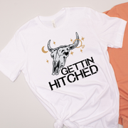 BOHO Gettin' Hitched - Bachelorette - T-Shirt