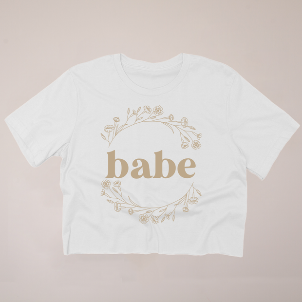 Fall Sketch Babe - Fall - Cropped T-Shirt