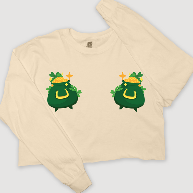 St. Patricks Day Long Sleeve T-Shirt Vintage Cropped - Pot of Gold